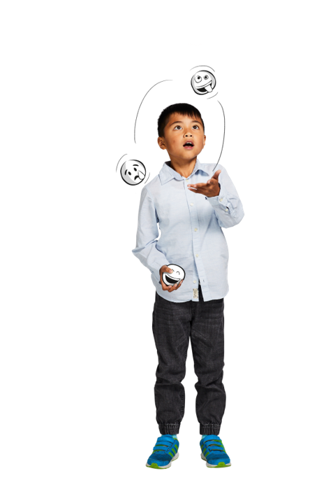 Jongen jongleert met ballen. LVS voor kleuters